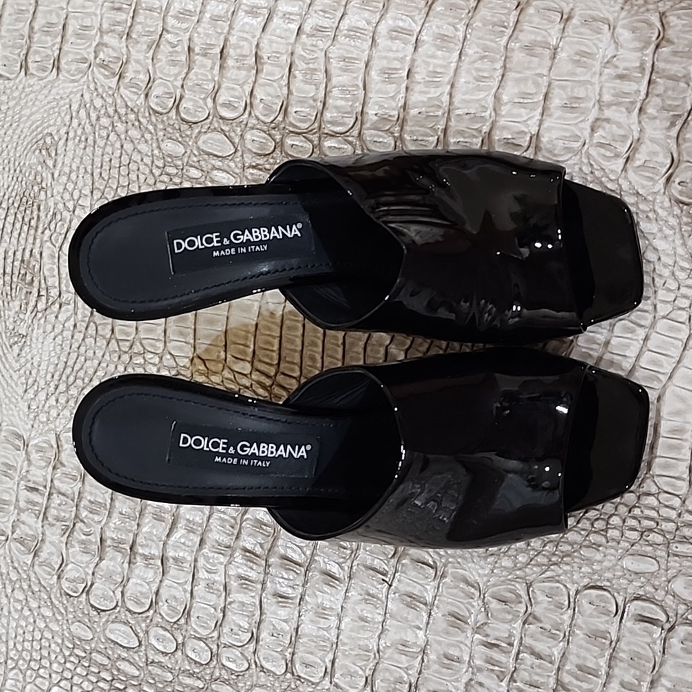 Dolce gabbana   interlick8ng gold heel - Picture 2 of 5